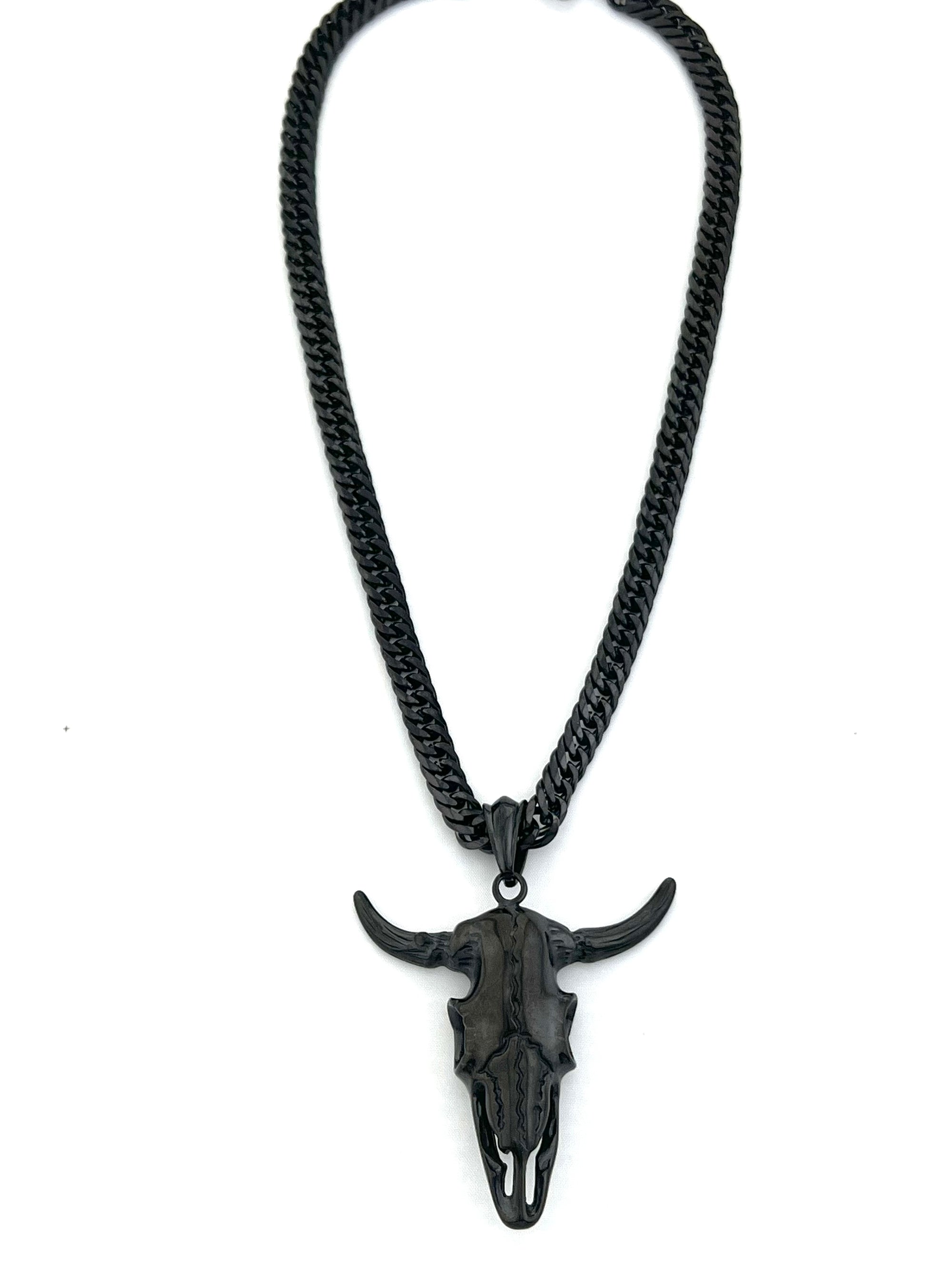 MIDNIGHT BULL NECKLACE 250-50