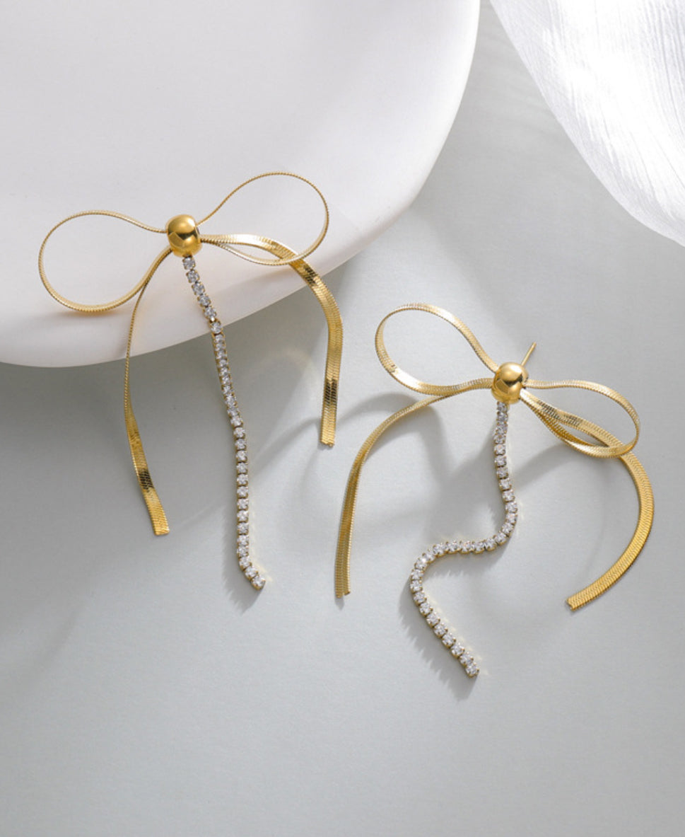 RHINESTONE BOW EARRINGS  E-16